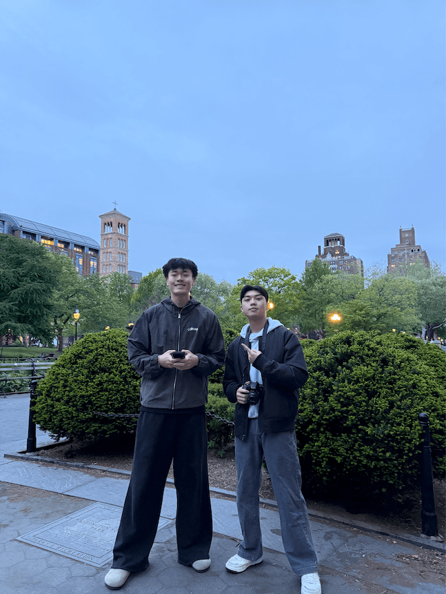 Testing Tablr in Washington Square Park
